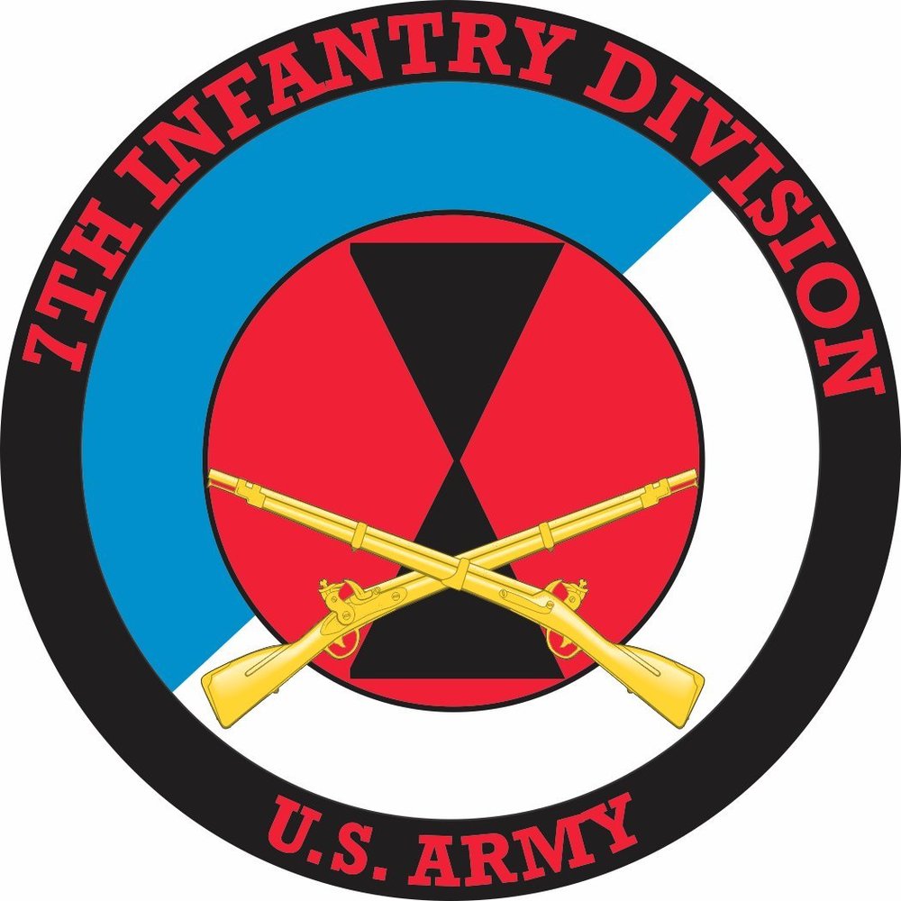 7th Infantry Division with Crossed Rifles 3.8 Inch Decal