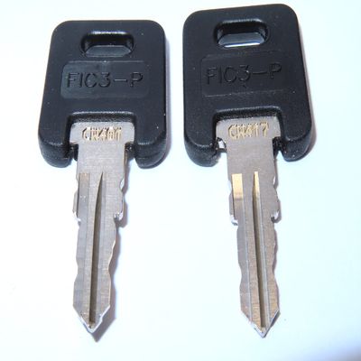 Ilco CW405 Replacement Key Set, Cut to Lock, Silver, 2 Keys, Travel Trailer Motor Home Toy Hauler