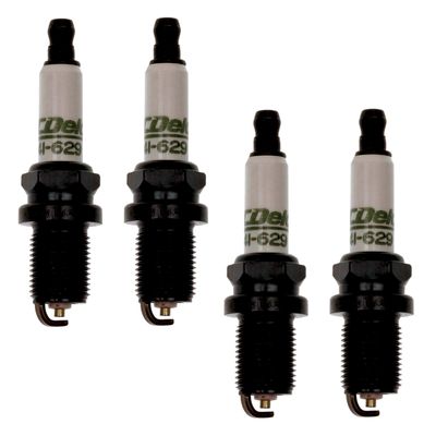 Set Of 4 Spark Plugs For Saturn SL2 SW2 Suzuki Aerio Esteem VW Golf L4