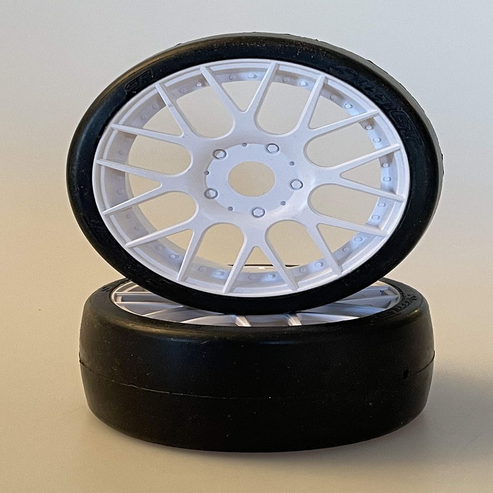 Sweep Racing 40145E415 1:8 GT Belted Slick EXP 45 Shore White Spoke Rim (2)