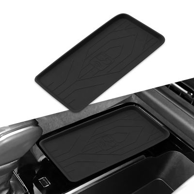 SMABEE Silicone Center Console Wireless Charging Mat for New Toyota Camry 2025 2026 XV80 Wireless Charging Protective Mat Anti-Slip Mat 2025 2026 Camry Accessories
