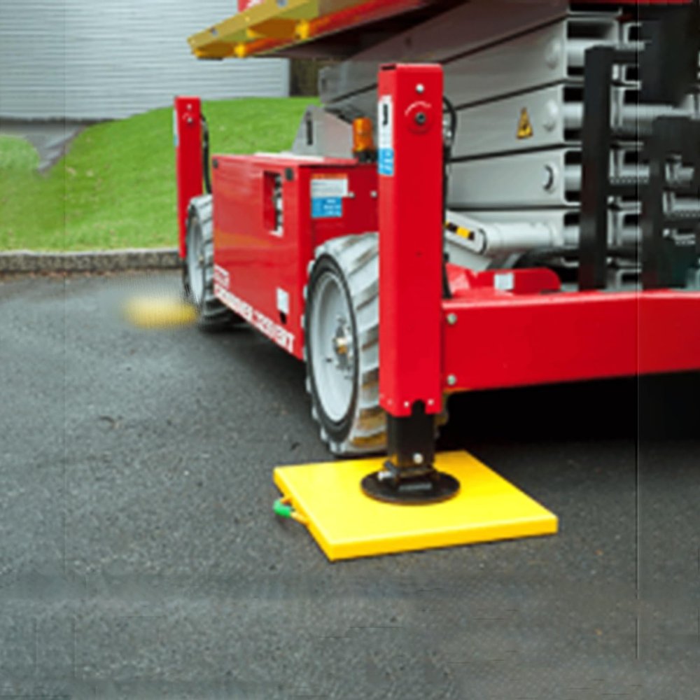 CHZDPP Unbreakable Jack Stand Pads with Handle & Anti-Slip Pattern, Rv Leveling Pad for The Stability/Balance Feet & Protect The Ground, Solid Trailer Pad(Yellow,11.8x11.8x1.2in/30x30x3cm)