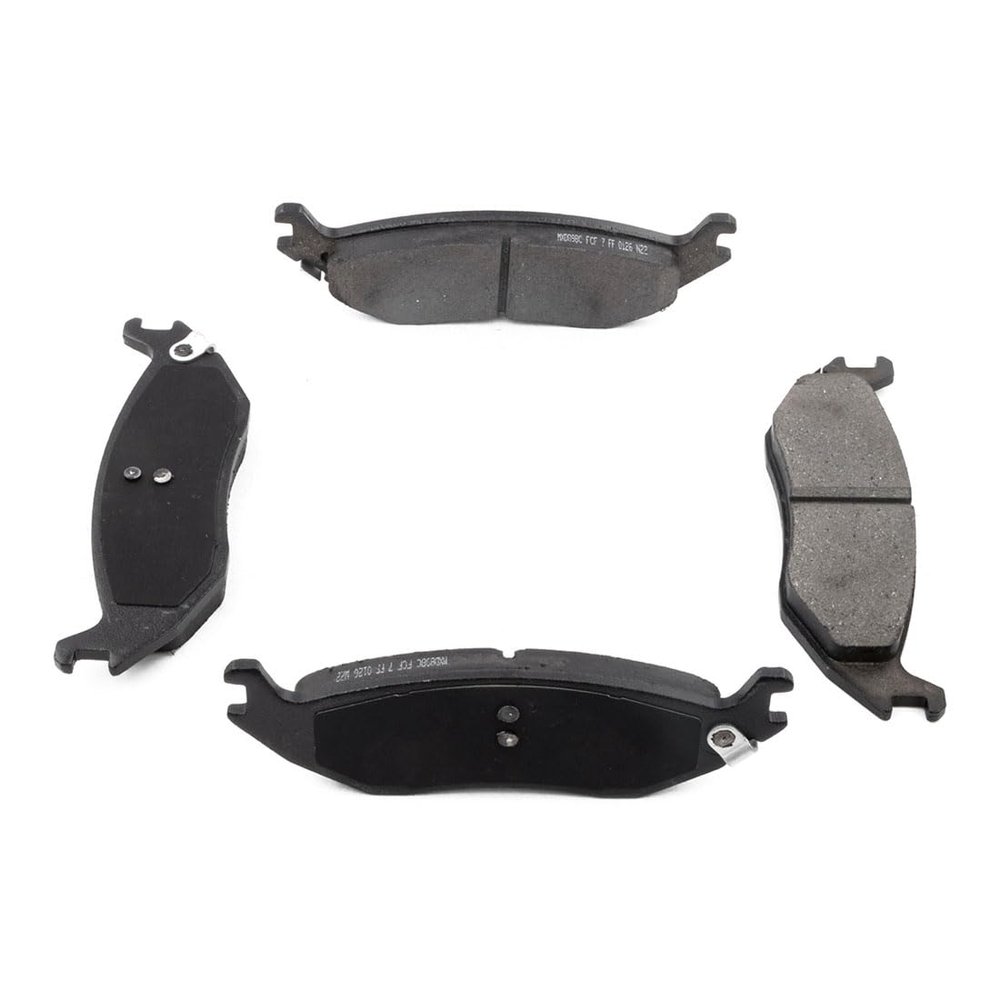 Brake Pads Rear Ceramic Disc Brake Pads Set for Dodge Ram 1500 Van 5.2L