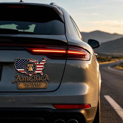 Patriotic Flag Edition Metal Car Emblem Badge,250th Anniversary Flag Metal Emblem,USA 250th AmericaFlag 3DMetal Car Decal Emblems,1776-2026 Red and Blue Patriotic FlagMetal Decal,for Trucks,SUV,