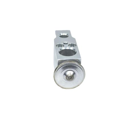 1pcs LR036378 LR072087 for L405 L494 A/C Expansion Valve
